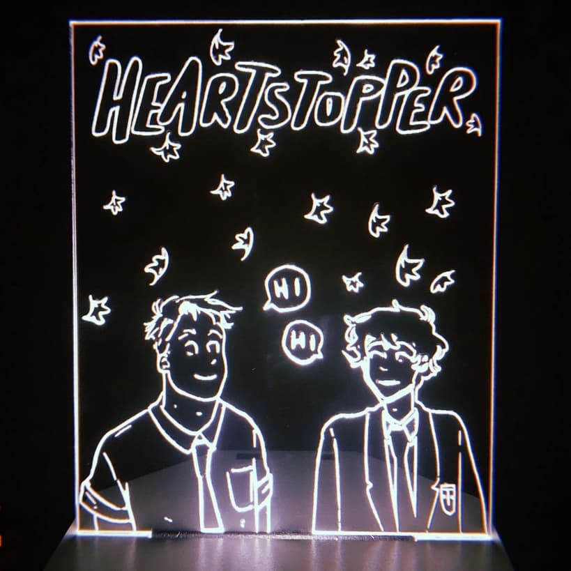 Luminária Led em Acrílico Serie Heartstopper  - Led Branco ou Colorido