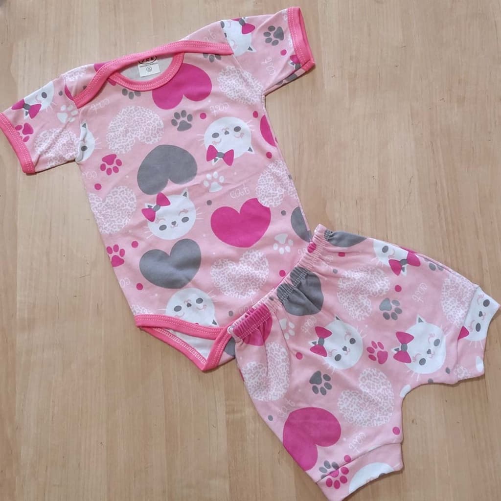 Conjunto Bebê Body Manga Curta + Short Tapa Fralda 100% Algodão Suedine Verão