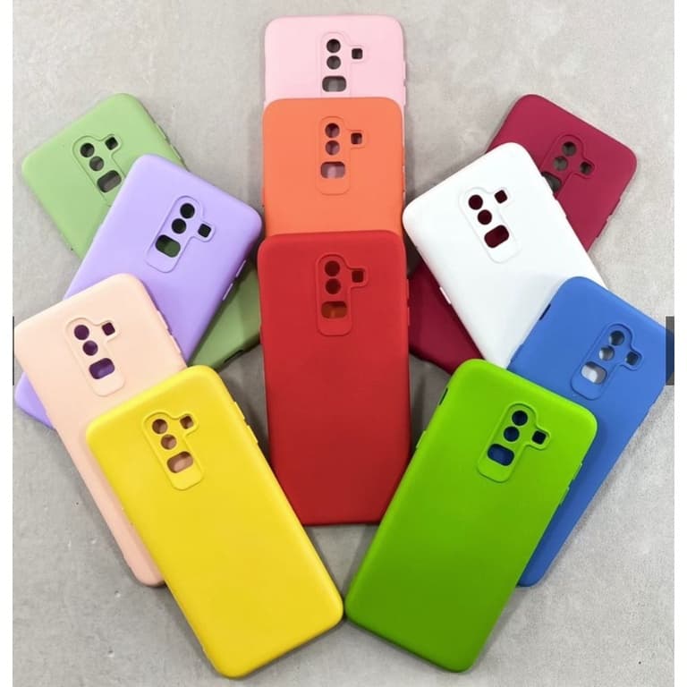 Kit - Capa Capinha Case + Película - Samsung Galaxy J8 Silicone Aveludada Proteção de Câmera