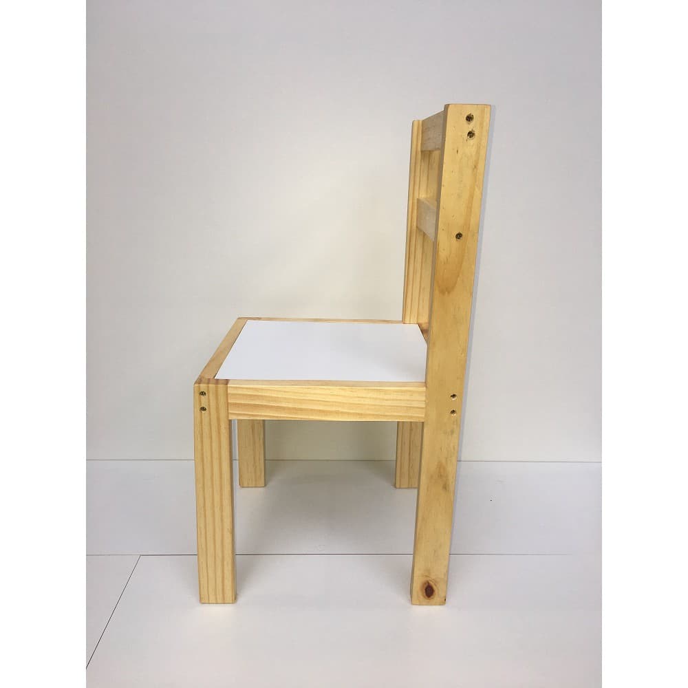 Cadeira Infantil acessório Montessoriano em madeira maciça Pinus Verniz e MDF