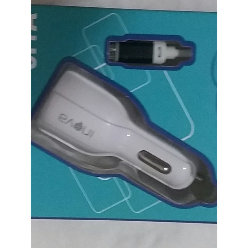 KIT Carregador celular veicular RAPIDO duas entradas USB + o cabo V8 integrado ao carregador