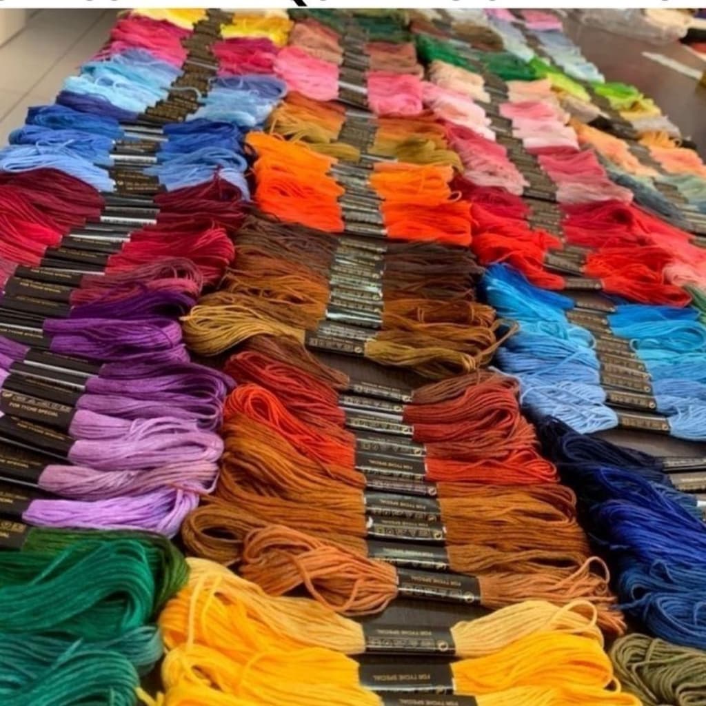 Linha Meada Para Bordar e Fazer Ponto Cruz Excelente Diversas Cores