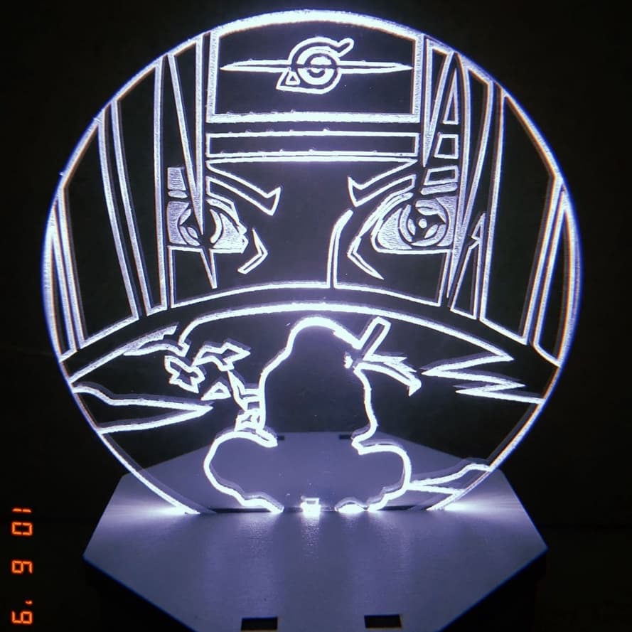 Luminária Led em Acrílico Anime Naruto - Uchiha Itachi  - Led Branco ou Colorido