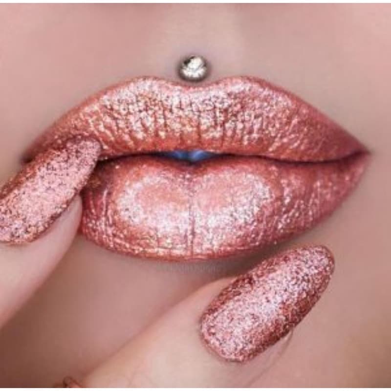 Batom Matte Metalic da Tango, Batom liquido Tango lip gloss efeito metalico excelente COBERTURA E FIXAÇÃO.