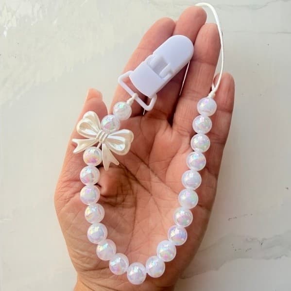 Prendedor de Chupeta Personalizado com nome do bebê. acessório para chupeta neutro