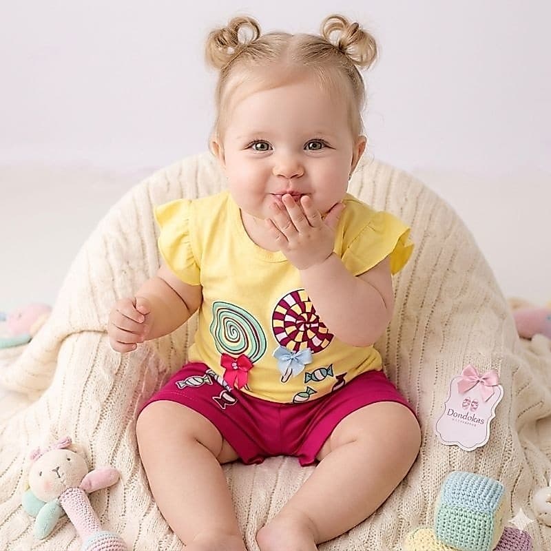 Conjunto Bebê Menina Blusa com Babadinho Pirulitos e Short Roupa de Bebe Menina Luxo