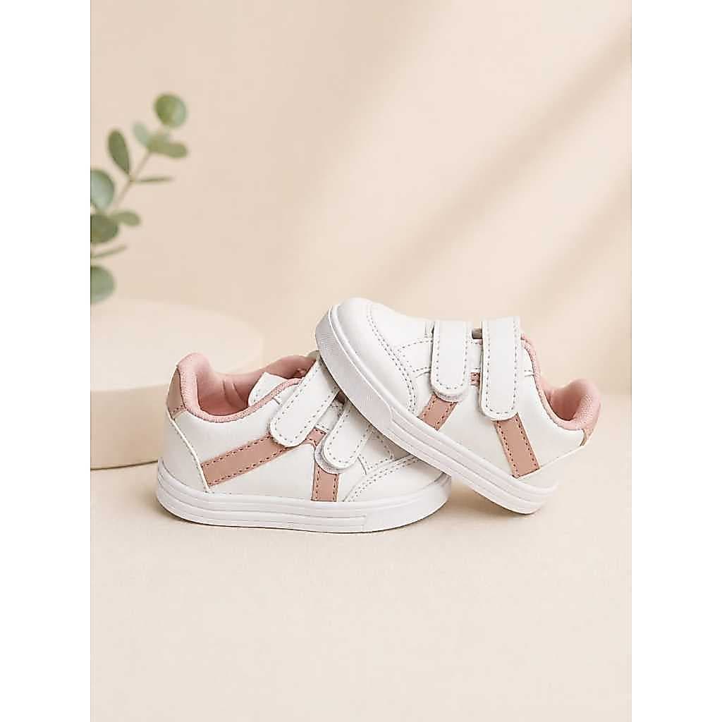 Tênis infantil Branco com rose metálico ou nude fechamento fácil confortável e estiloso casual