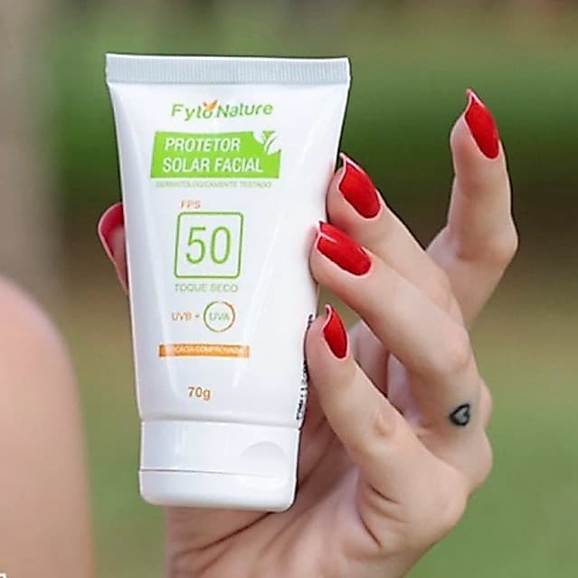 OFERTA DO MÊS - Protetor Solar Facial FPS 50 Praia Verão Piscina Toque Seco Fyto.nature