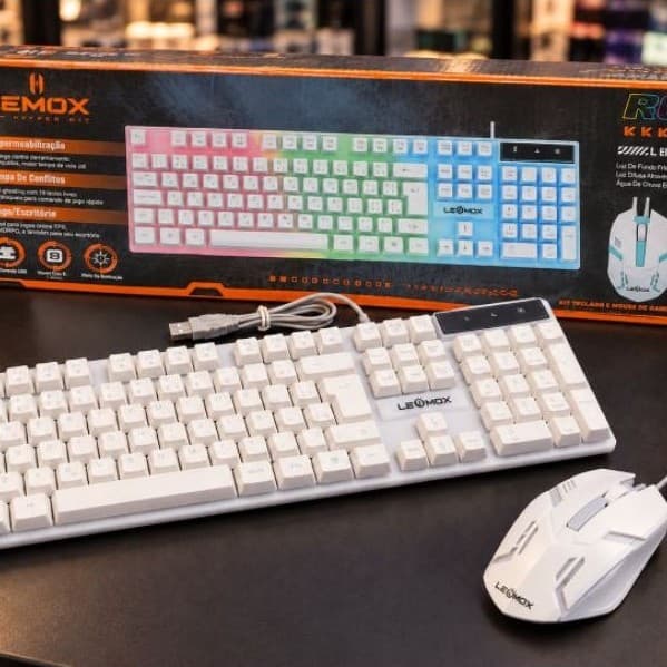 TECLADO GAMER + MOUSE GAMER COM LED COLORIDO CONEXÃO COM FIO USB, PARA COMPUTADOR E NOTEBOOK ÓTIMA QUALIDADE.