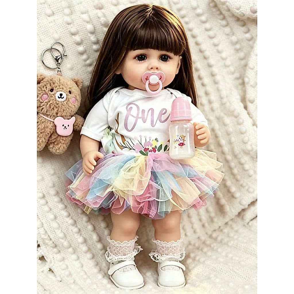 Boneca Reborn Menina 55cm 100% Silicone Articulada Fica em Pé Realista Cabelo Implantado Lavável com Acessórios