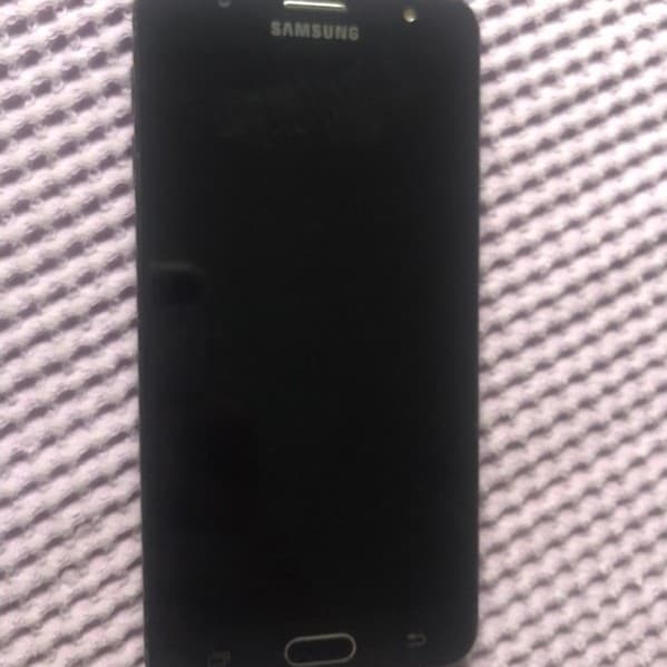 Celular Samsung J7