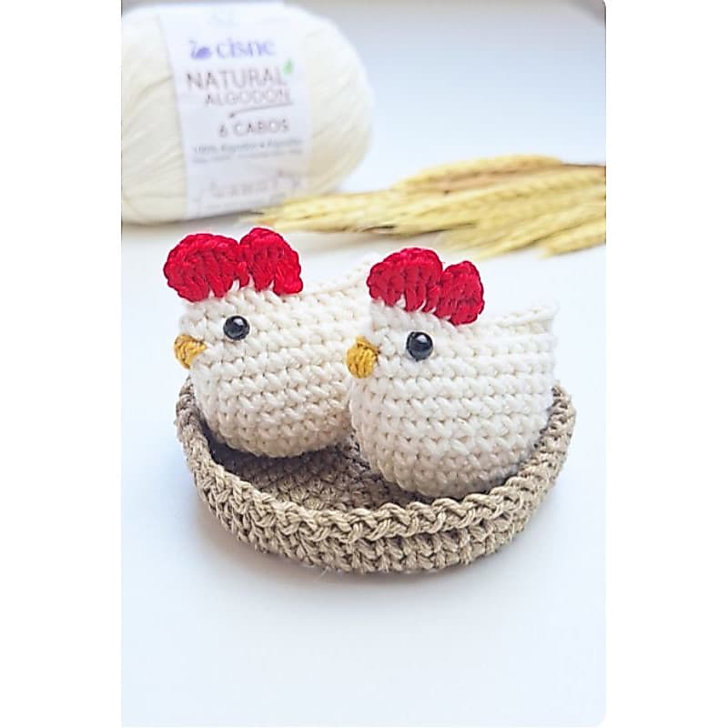 🐔 Mini galinhas em Crochê Decorativas – Amigurumi Artesanal | Kit com Ninho