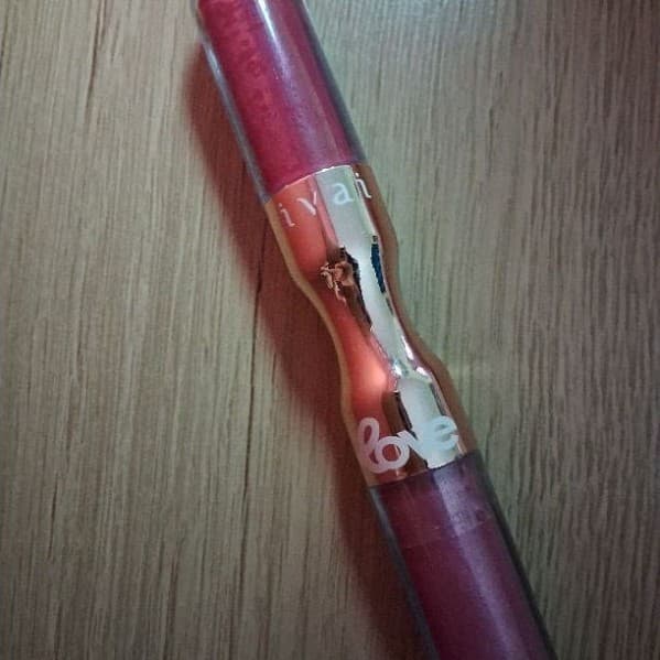 ​Batom Líquido Duplo Vivai Love 2 em 1 – Batom Matte e Gloss Brillho 2 em 1 Longa Duração
