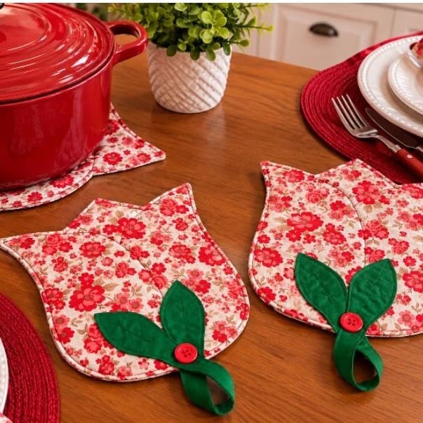kit com 2 peças de apoio de panela/ Descanso de Panela em Tecido/Descanso de Patchwork/Pegador de Panela em Patchwork/