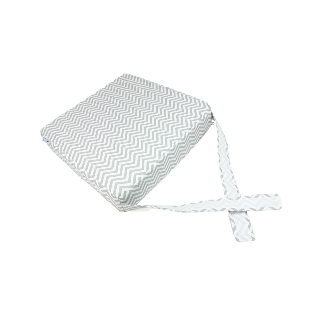 Assento de Elevação - CINZA CHEVRON - ÓTIMO PARA REFEIÇÕES E AULAS ONLINE :D