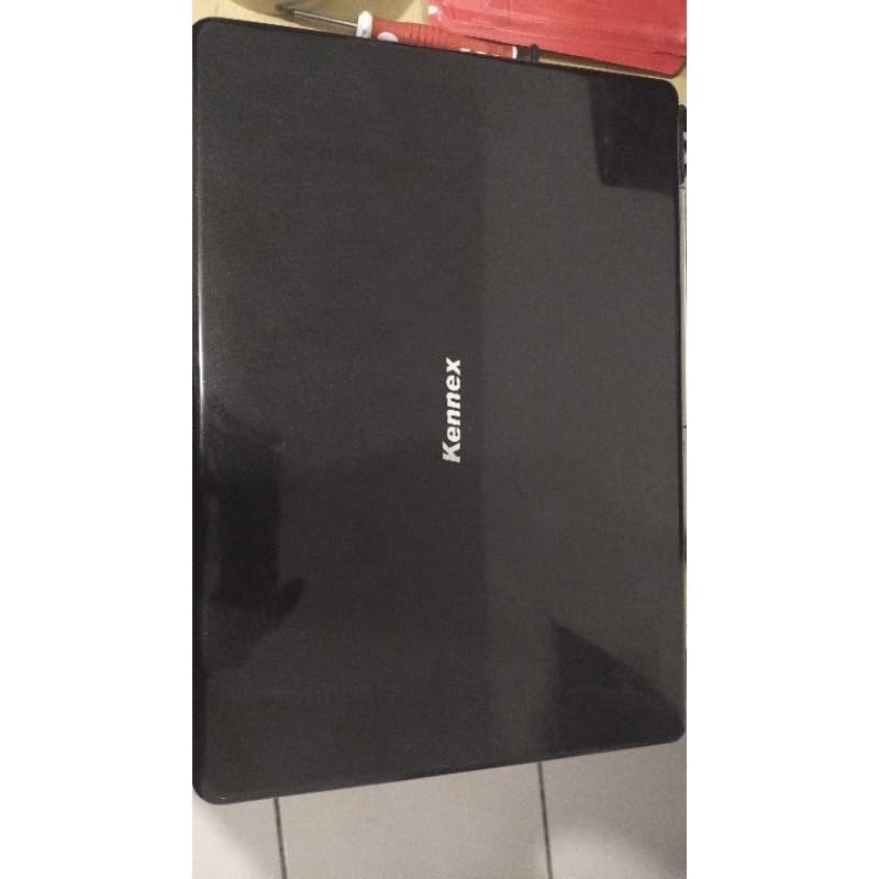 Notebook ANTIGO kennex L55119 usado