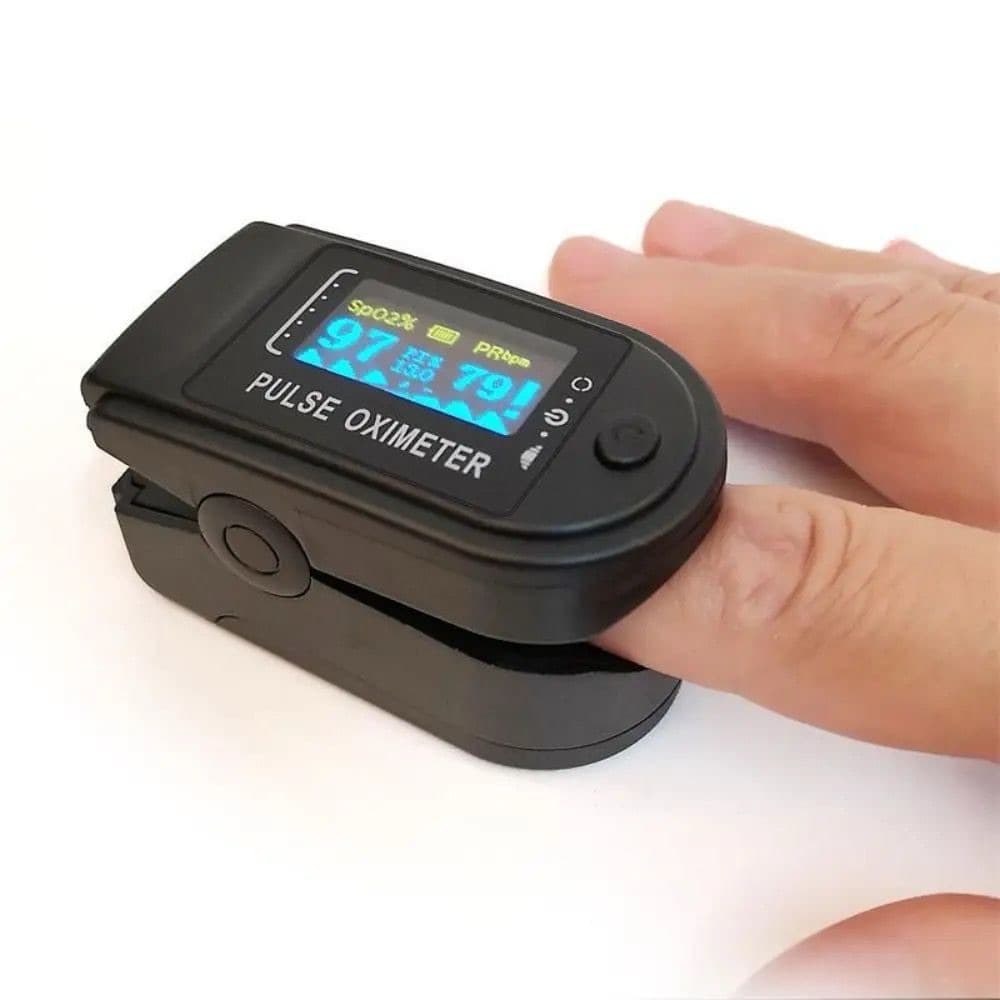 Oxímetro Digital De Dedo Medidor De Saturação De Oxigênio E Frequência Cardíaca Portátil Com Visor Display OLED - Preto