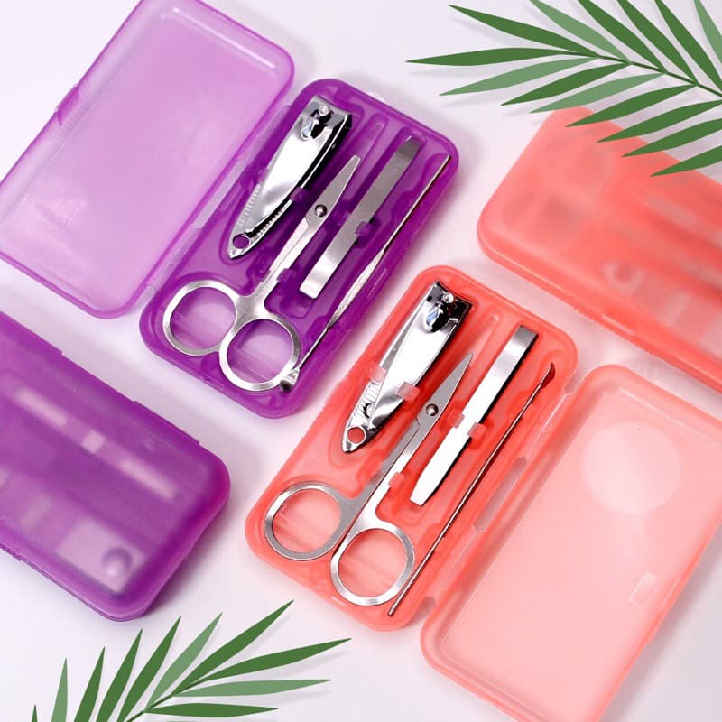 Estojo de Manicure 4 Itens, Tesoura Cortador Espátula Cutícula e Pinça, Praticidade, Unhas Perfeitas