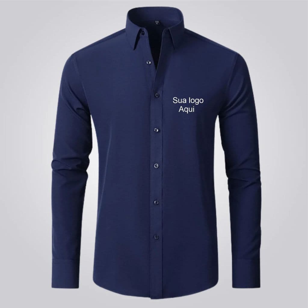 Camisa social slim manga longa com a sua logo marca bordada no peito