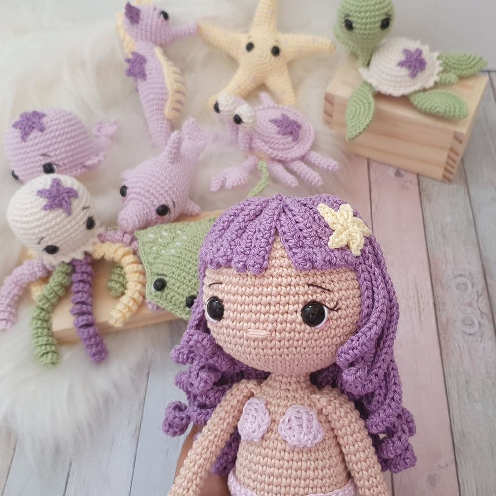 Kit Fundo do Mar e Boneca Amigurumi SereiaDecoração em Crochê Sereia Baleia Polvo Tartaruga Raia Golfinho Cavalo Marinho