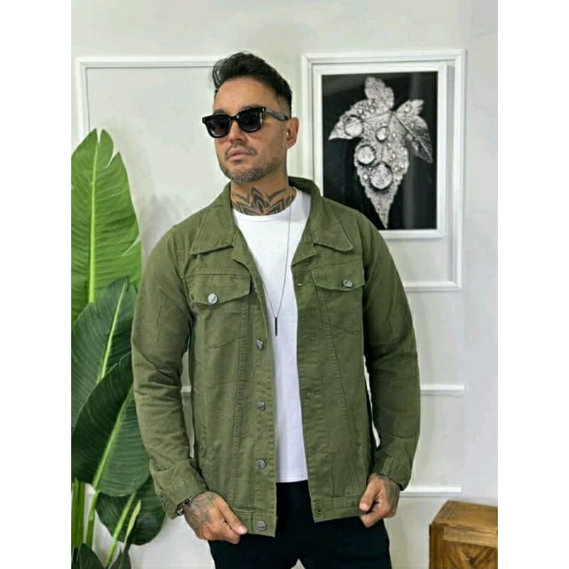 Jaqueta Jeans Masculina Tradicional Casual Confortável Moderna com Bolsos Laterais em Sarja