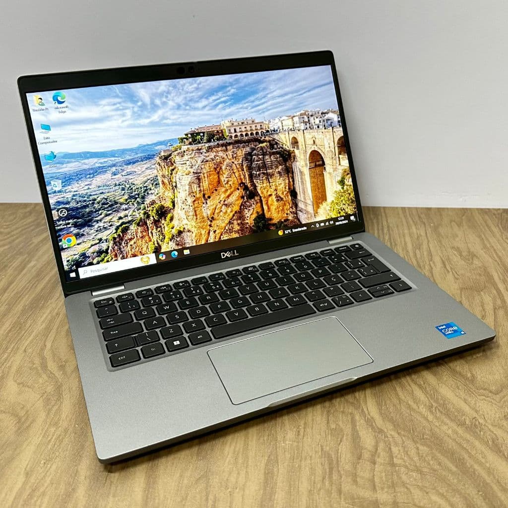Notebook Dell Latitude 5420 - Core i5 11a/ 16GB/ SSD 256GB/ Tela 14 Full HD/ Windows 11 Pro + Office