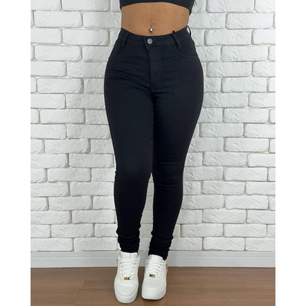calça jeans feminina preta com Lycra empina bumbum e valoriza o corpo de alta qualidade