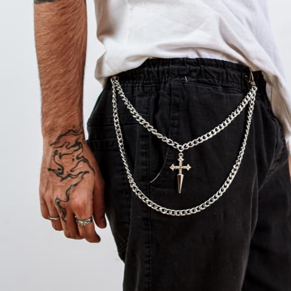 Acessório Calça Corrente Dupla Lixada com Cruz Reforçada Prateada  Masculina Moto Punk Rock Acessório