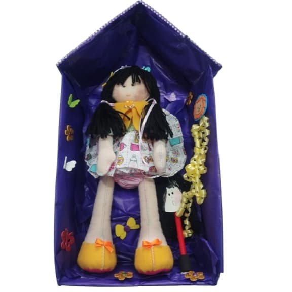 Lembrancinha Boneca  Articulada  28CM brincar decorar presentear