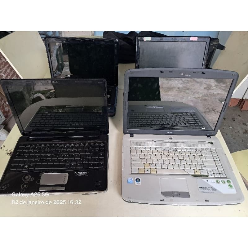 8 notebook reposição de peças ou manutenção porém precisa manutenção para técnico  todos completos HD e memóri
