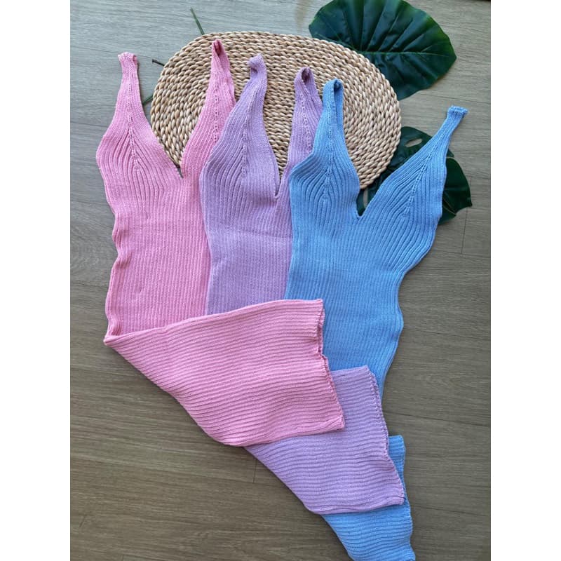 Vestido Tricot Canelado Decote V