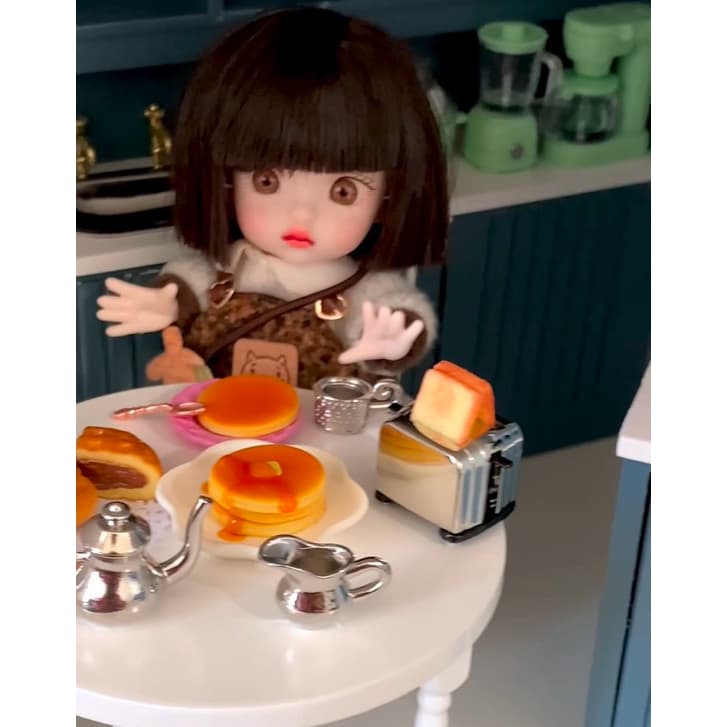 Acessórios para bonecas articuladas (A boneca não acompanha)