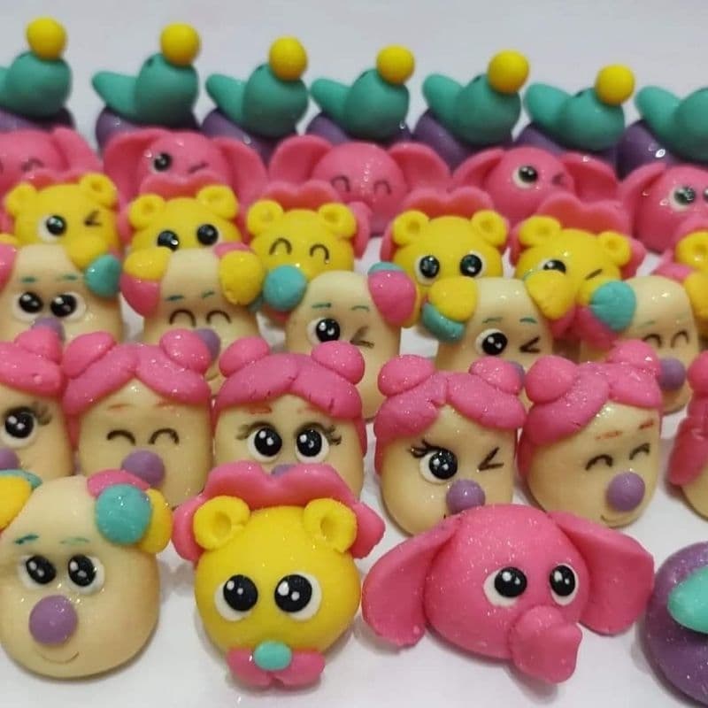 Docinho modelado de leite em pó tema palhacinha rosa, circo rosa. 10 unidades. Doce de leite leite ninho. festa infantil
