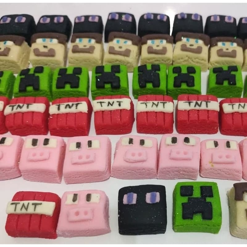 Docinhos modelados de leite em pó no tema Minicraft. 10 unidades. Doces de leite ninho. Festa infantil e aniversário.