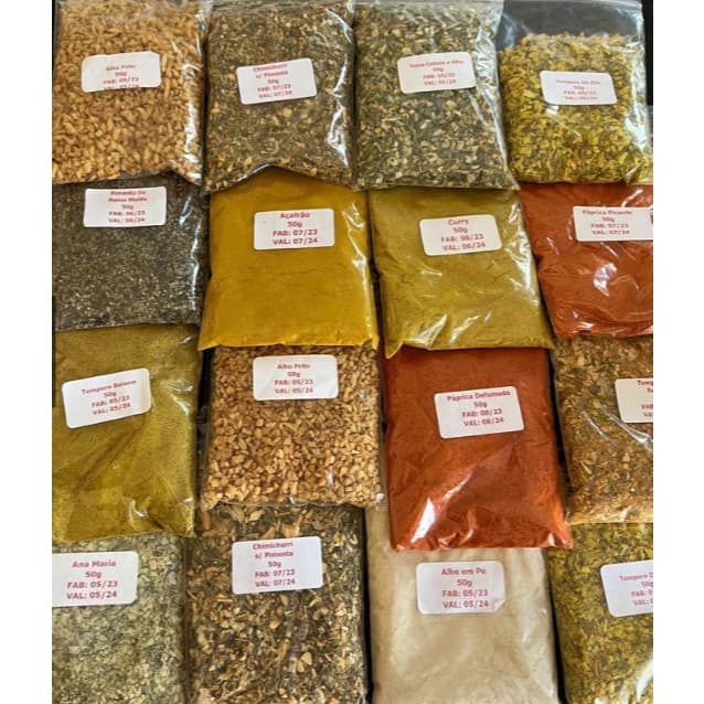 Temperos E Especiarias Com Kit 15 temperos (30 gramas cada) Em Embalagens Zip Lock
