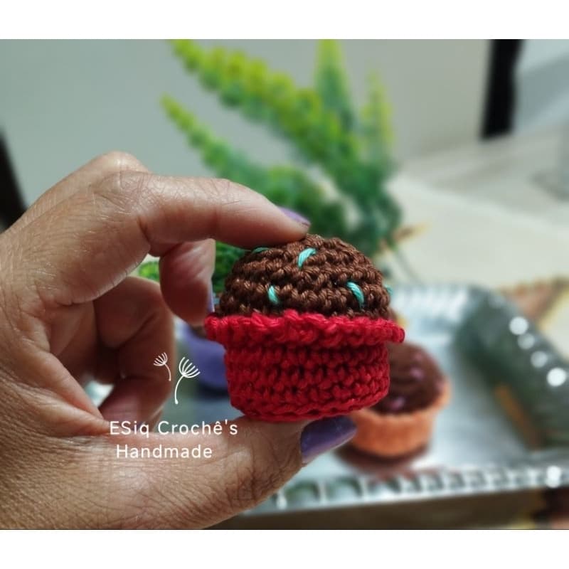 Kit 4 Docinho Brigadeiro Decor Amigurumi Artesanato Crochê - Coleção Confeitaria Presente Mimo Lembrança