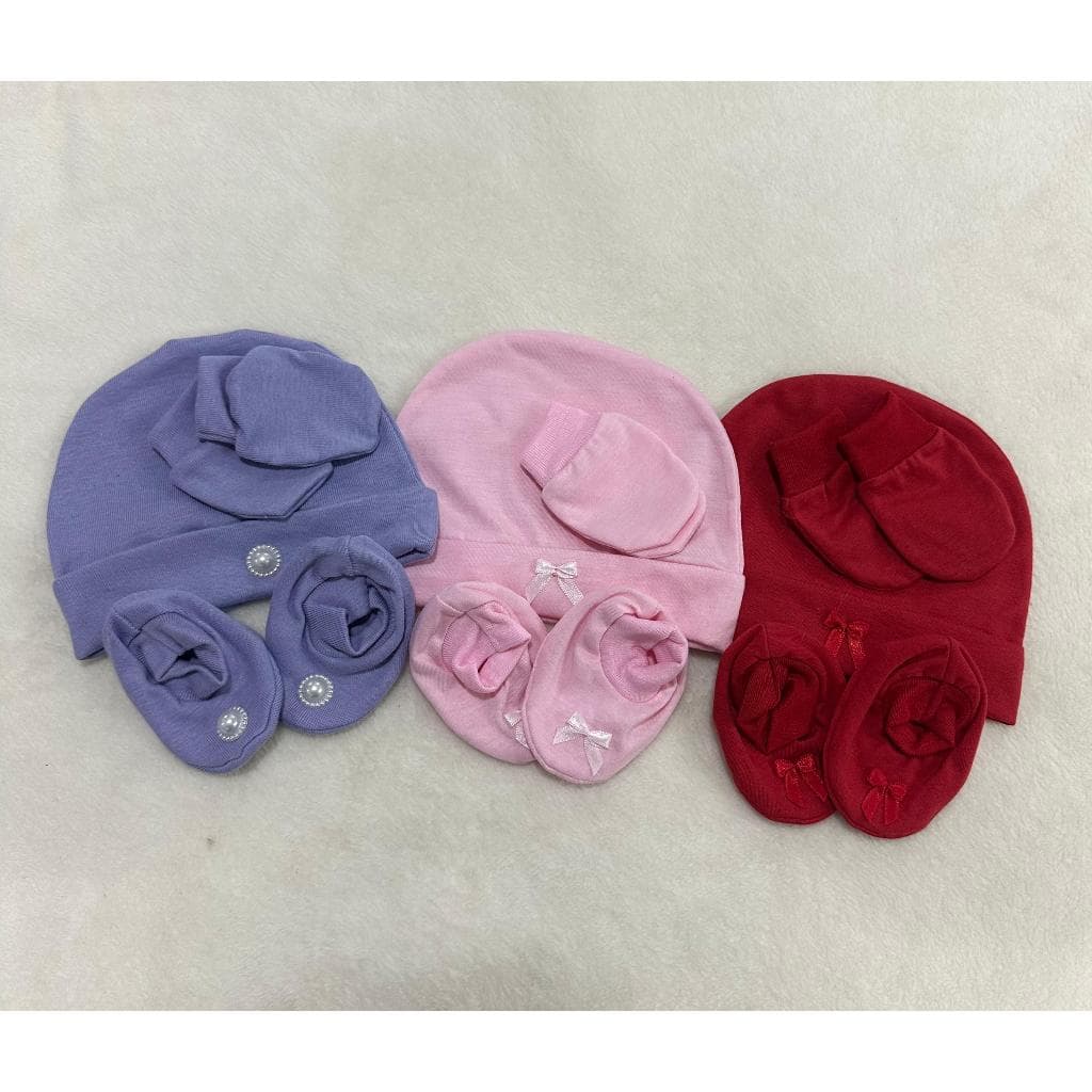 3 Kit Touca, Luva e Pantufa para Bebê Suedine Menina e Menino  – Recém-Nascido | Enxoval