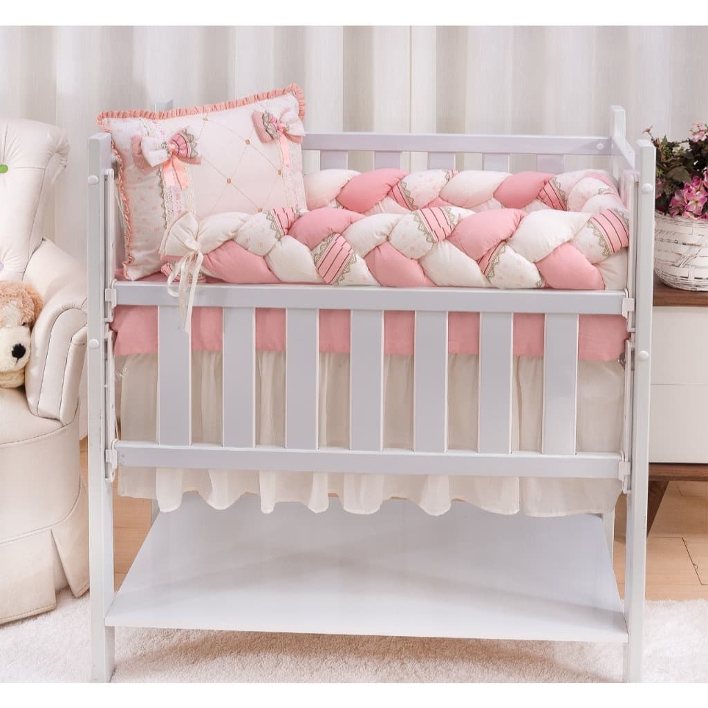 Kit Mini Berço Trança Essence Rosa 8 Peças Algodão Macio Enxoval Bebê Antialérgico Conforto e Proteção