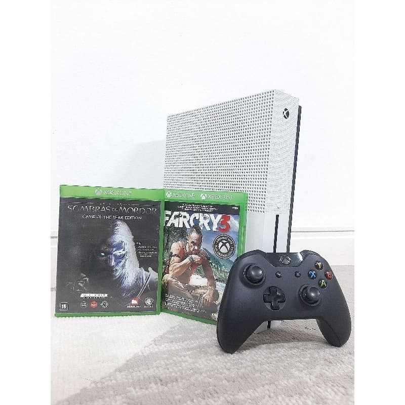 Video Game Completo Xbox one S  + Controle + 2 Jogos Aleatórios