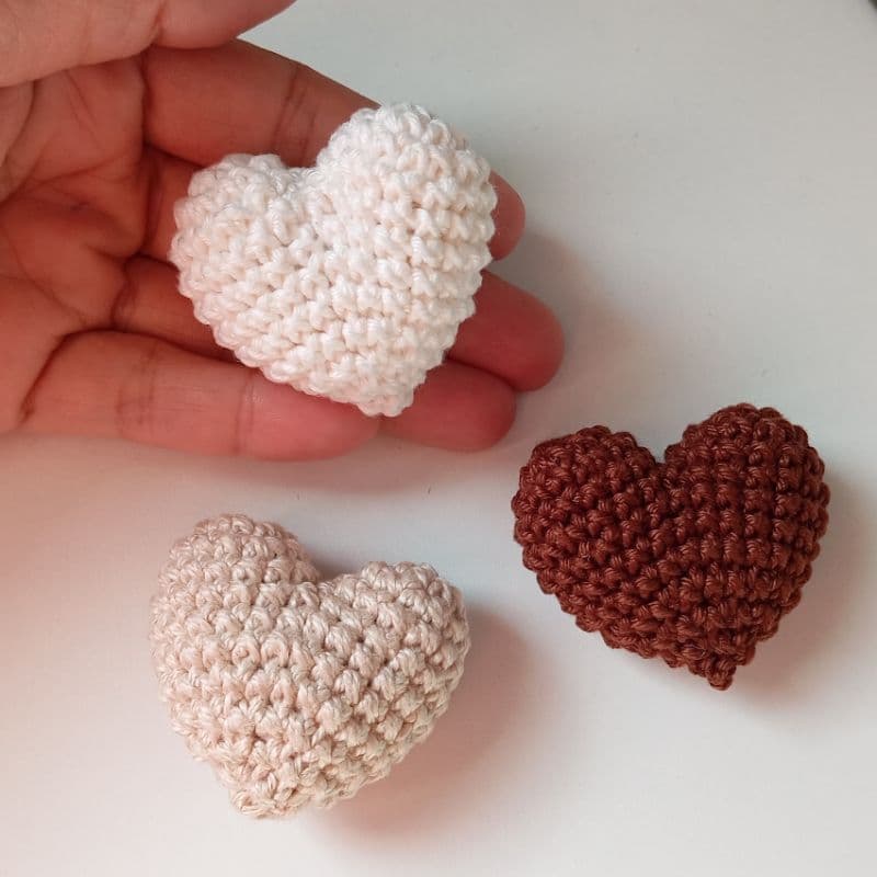 kit Mini coração crochê amigurumi cores a escolha.