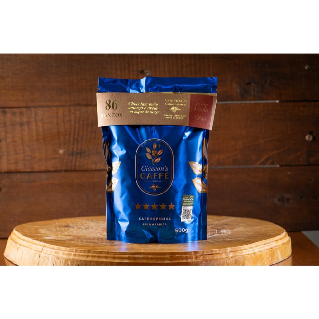 KIT 2 UN CAFÉ  ESPECIAL EM GRÃOS GIACCON'S ARTESANAL TORRA MEDIA REGIÃO VULCANICA 100% ARABICA 500g