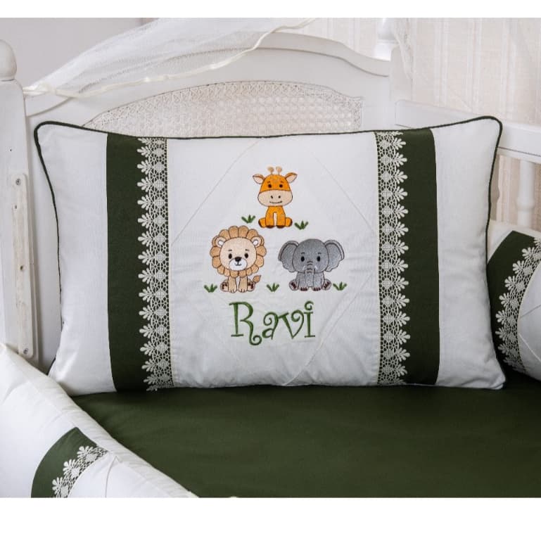 KIT ENXOVAL P BERÇO BEBÊ 519 - SAFARI  PERSONALIZAMOS O NOME DO SEU BEBÊ  -  COM SAIA - VÁRIAS CORES