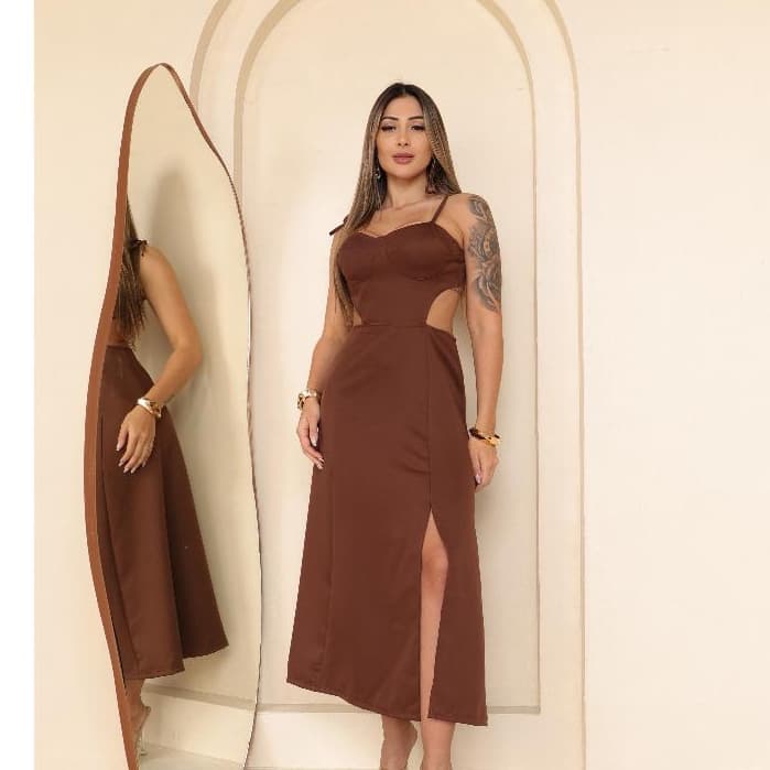 vestido midi alcinha em alfaiataria elegante tendência verão