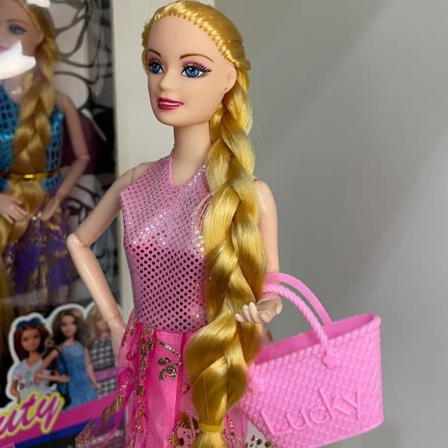 Boneca Fashion Trançada - Boneca Articulada com Bolsa 🎀👗