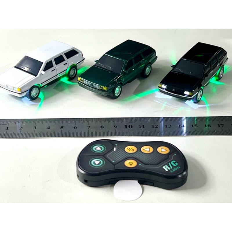 miniatura carrinho de controle remoto Santana/porches 1/64 C/8cm