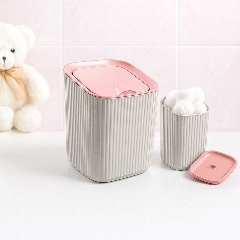 Kit 2 Pecas Linha Baby  Com Lixeira Com Tampa 1,25 Litros  +  Porta Algodao Decoração Higiene Quarto Banheiro Moderno