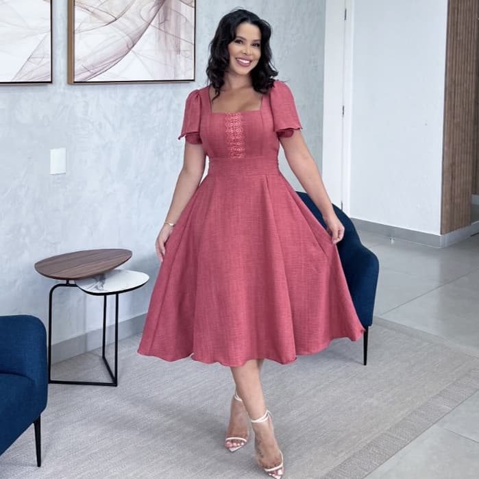 vestido midi luxo feminino midi  tamanho unico tecido duna linhao detalhe no frente com  gripir