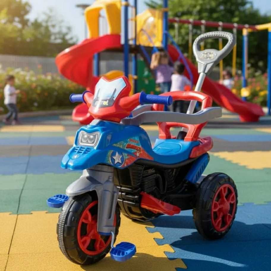 Triciclo Infantil Moto com Pedal e Haste Azul – Presente Dia das Crianças -Diversão Garantida!!