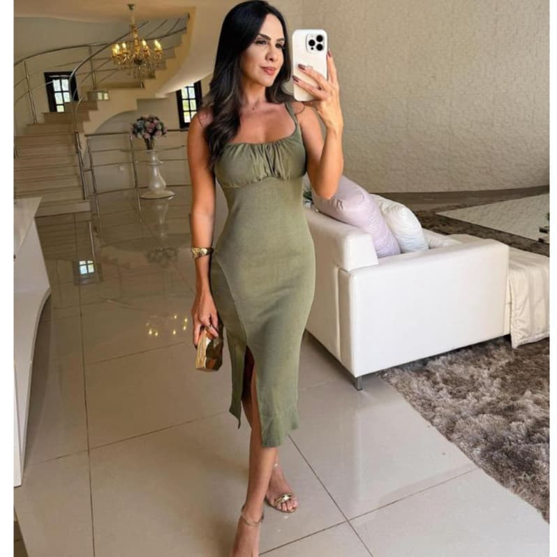 Vestido Feminino Mídi Malha Ribana Canelada Com Fenda Lateral Com Alças Finas Tendencia Verão