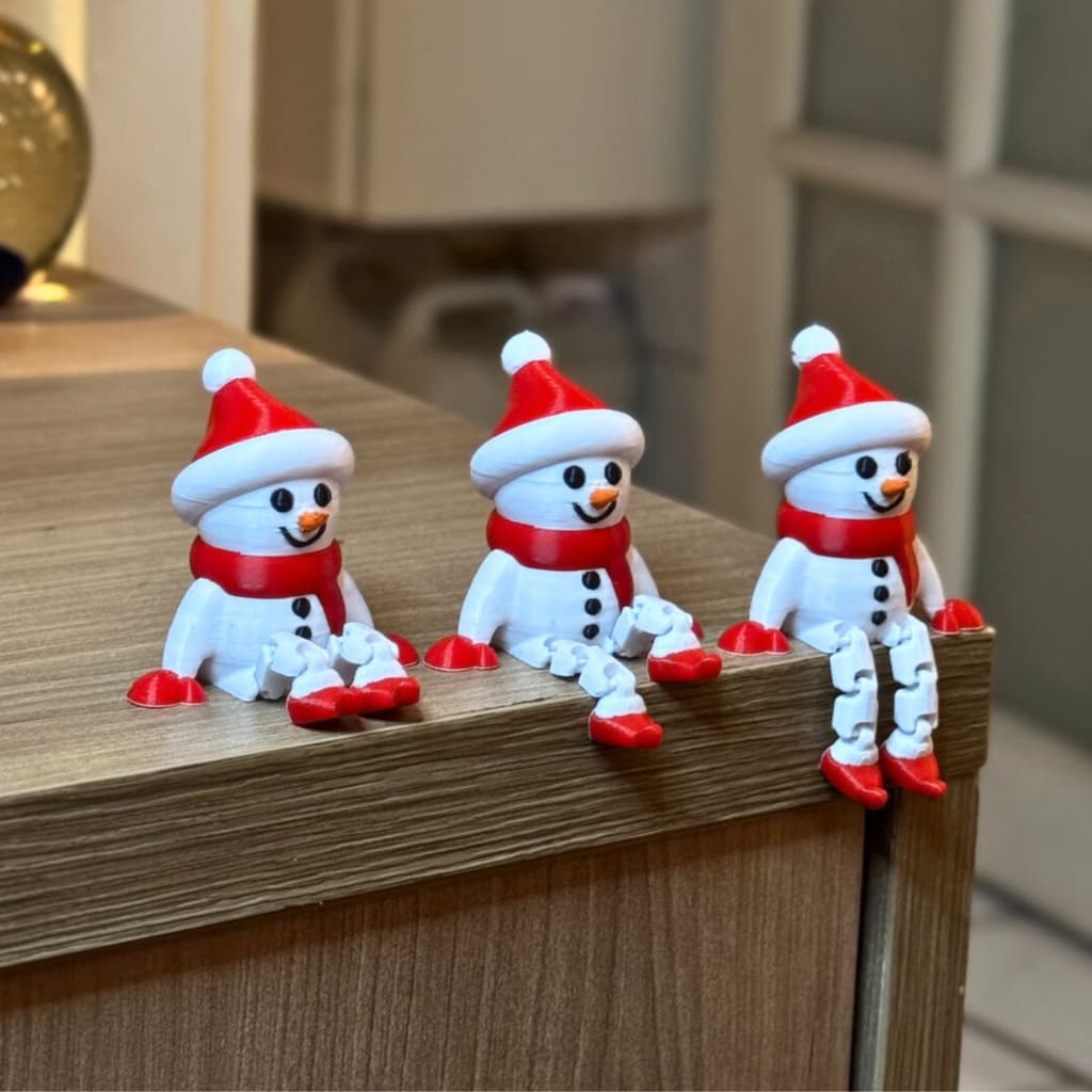 Boneco de Neve Articulado Natalino | Sentado com Pernas Articuladas | Decoração De Natal